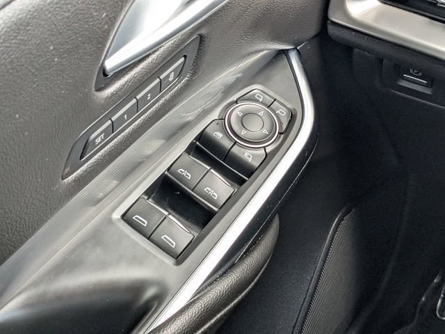 Used 2024 Cadillac XT4 Premium Luxury image 21