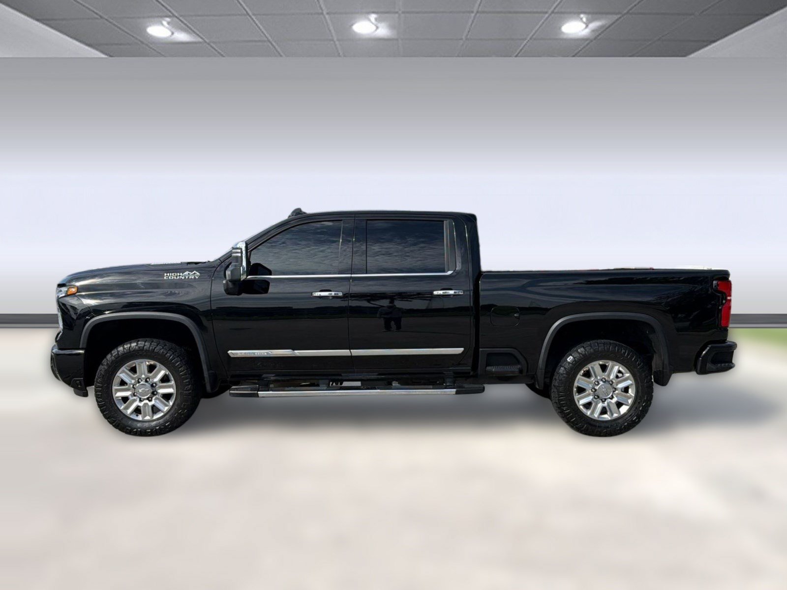 Certified 2024 Chevrolet Silverado 2500 High Country w/ Technology Package AWD/4WD image 2