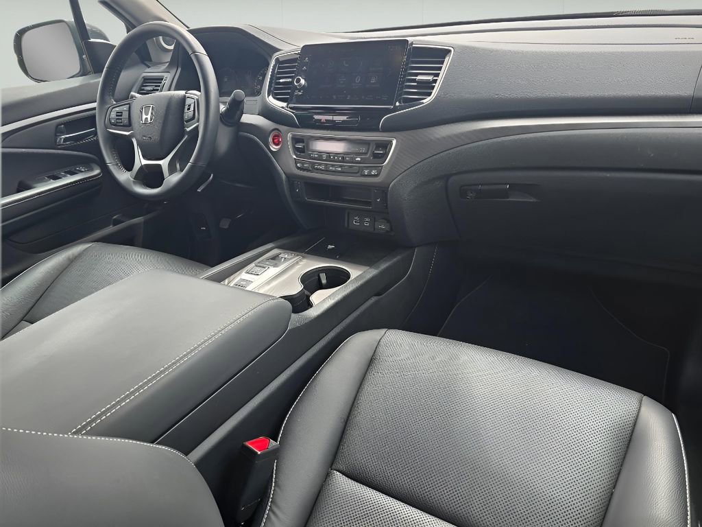 Used 2025 Honda Ridgeline RTL image 12