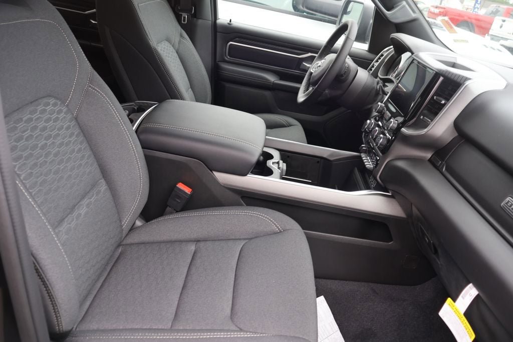 New 2026 RAM 1500 Big Horn AWD/4WD image 17