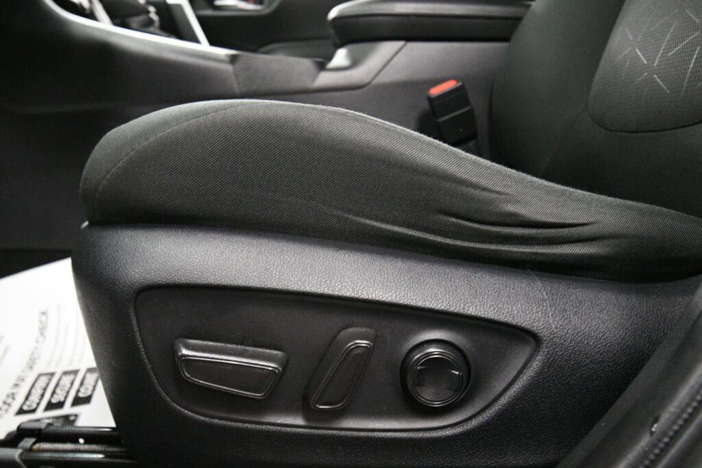 Certified 2024 Toyota RAV4 XLE image 10