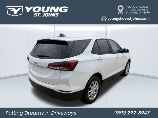 Used 2024 Chevrolet Equinox LS w/ LS Convenience Package FWD image 5