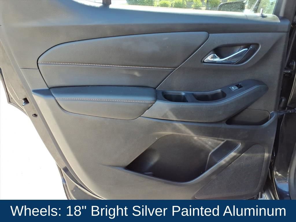 Used 2019 Chevrolet Traverse LT FWD image 27