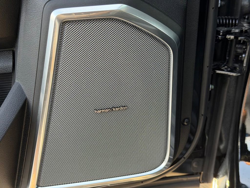 New 2026 RAM 2500 Laramie AWD/4WD image 16