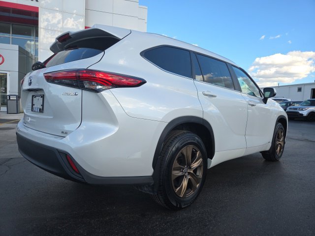 Used 2023 Toyota Highlander Bronze Edition AWD/4WD image 7