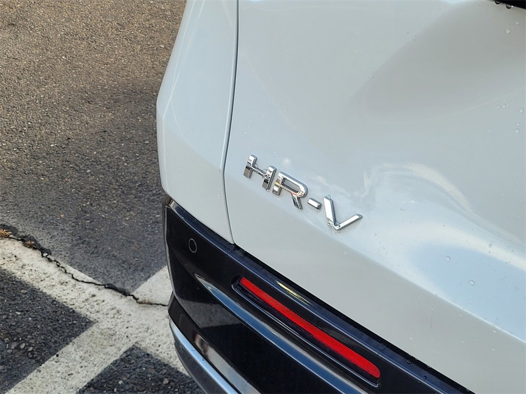 Used 2024 Honda HR-V EX-L image 6