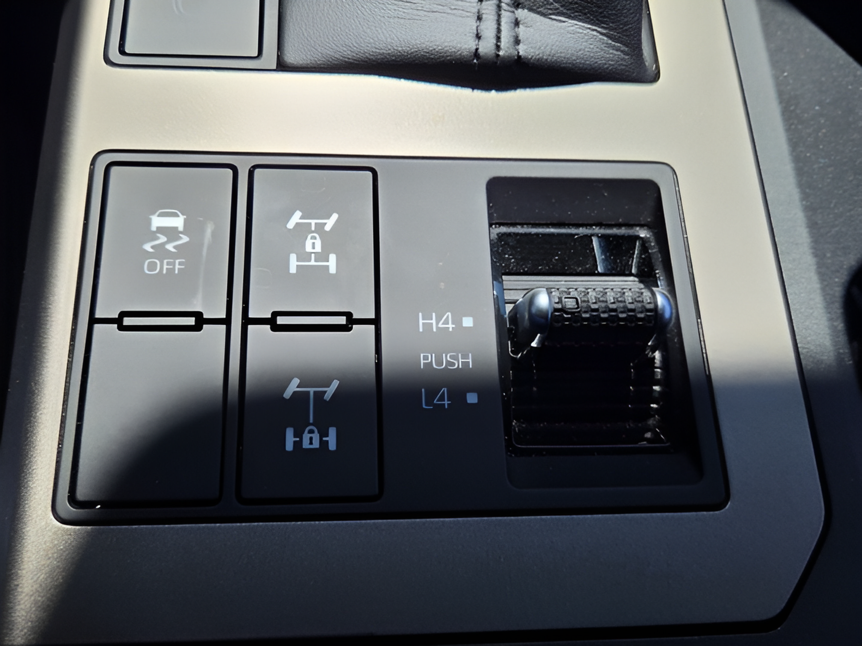 Used 2025 Toyota Land Cruiser w/ Premium Package AWD/4WD image 22