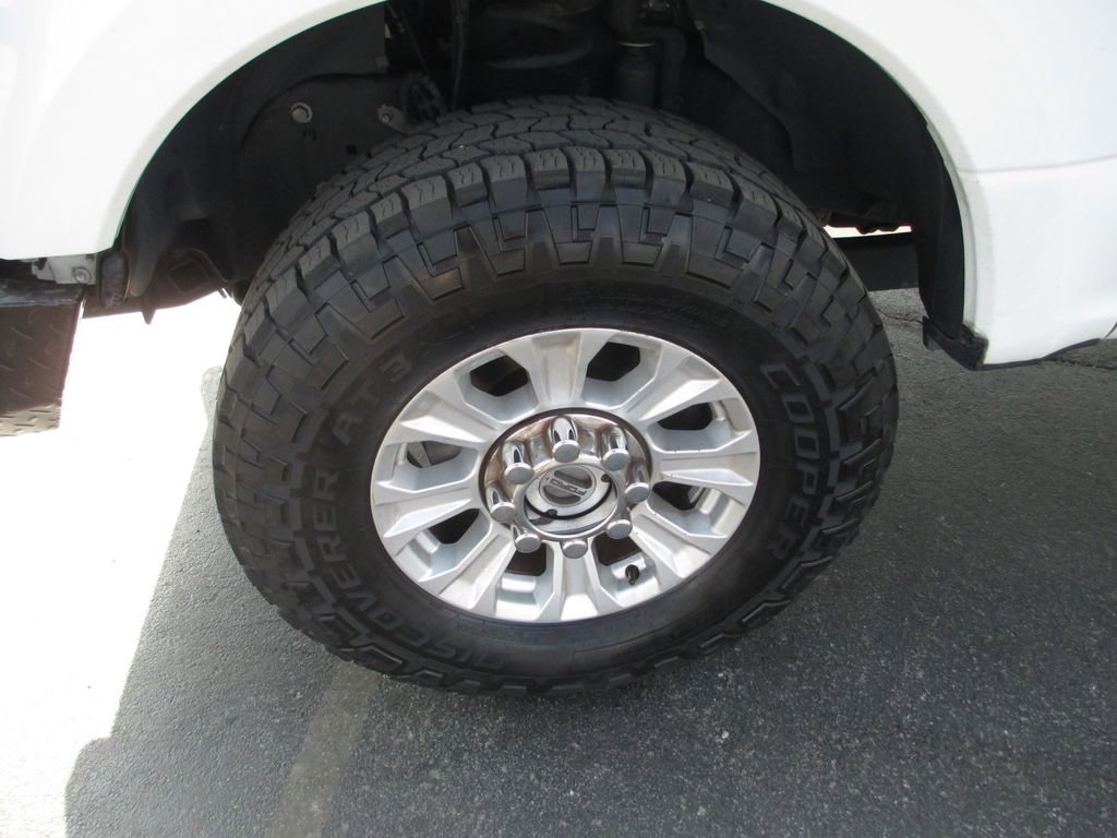 Used 2020 Ford F250 XL w/ STX Appearance Package image 14