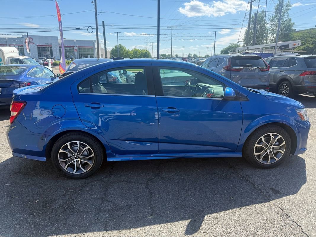 Used 2019 Chevrolet Sonic LT w/ RS Package FWD image 6