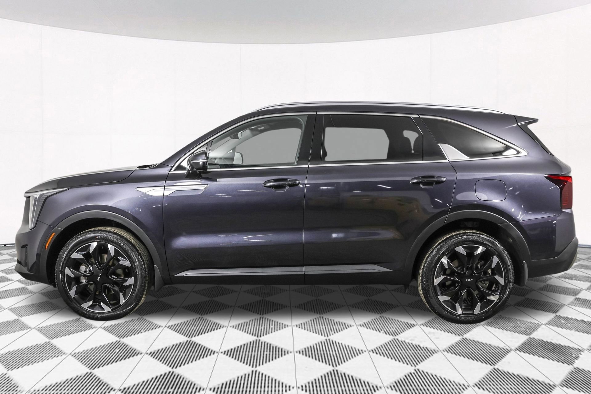 Used 2025 Kia Sorento EX image 22