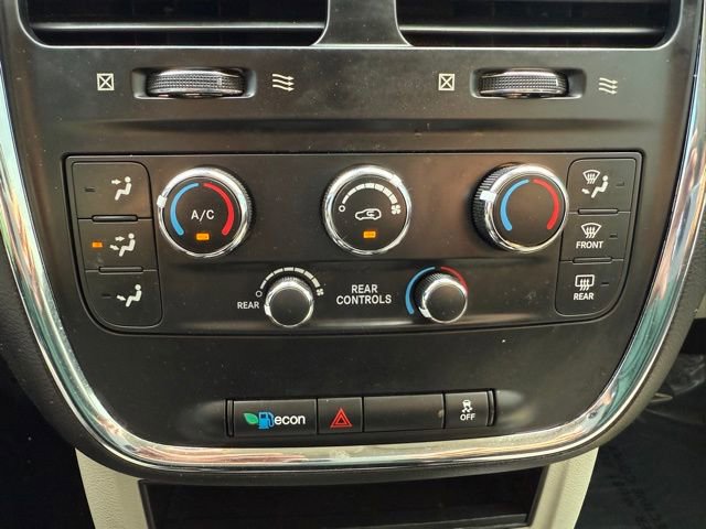 Used 2019 Dodge Grand Caravan SE w/ UConnect Hands-Free Group image 35