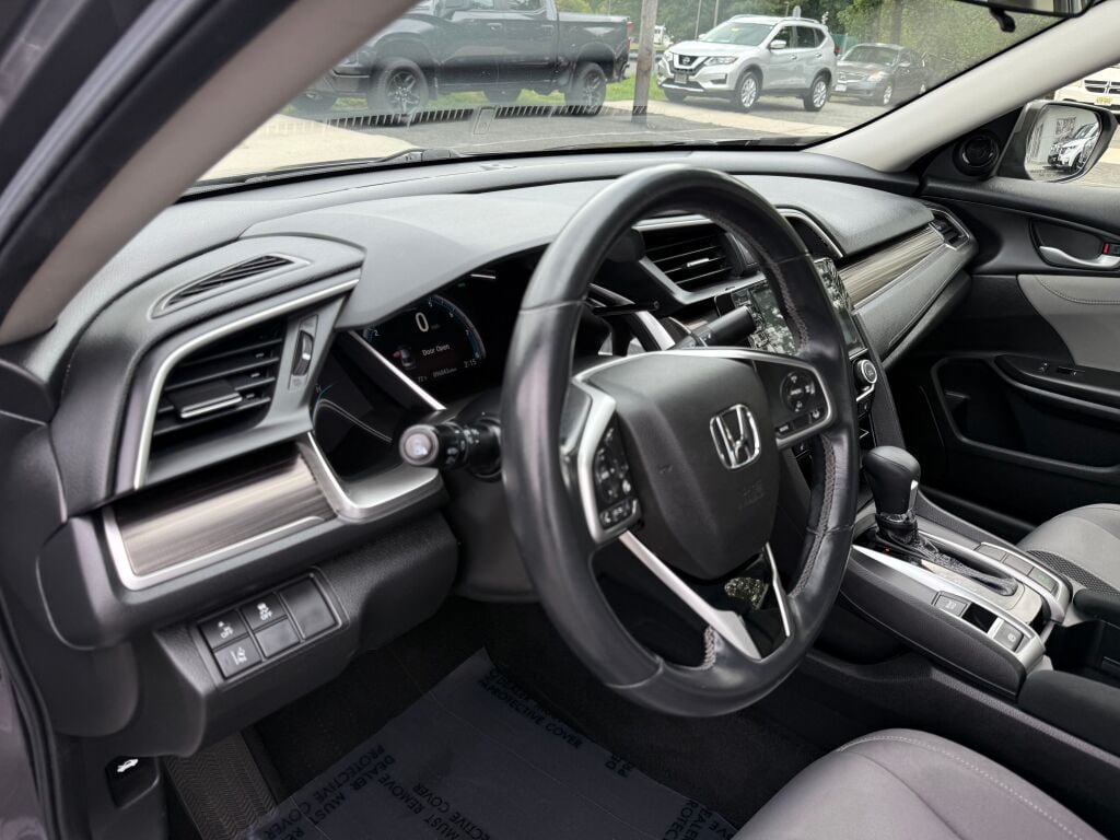 Used 2019 Honda Civic EX image 11