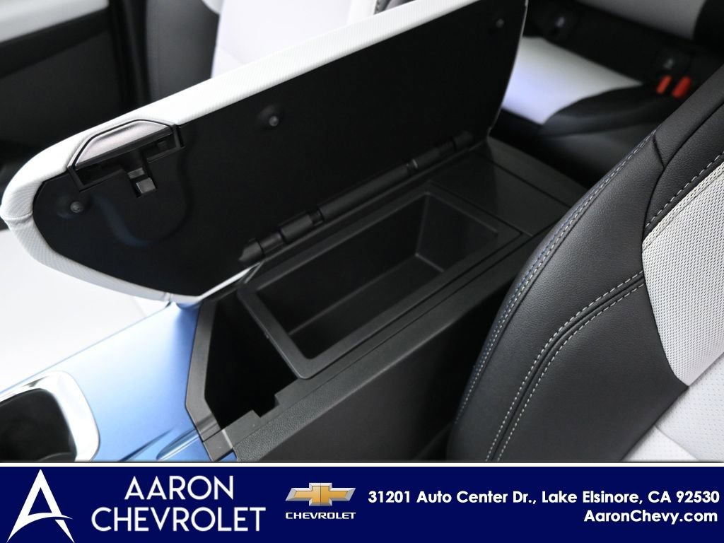 New 2026 Chevrolet Equinox EV LT image 21