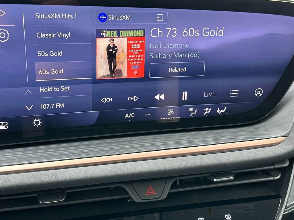 Used 2025 Buick Envision Sport Touring image 18