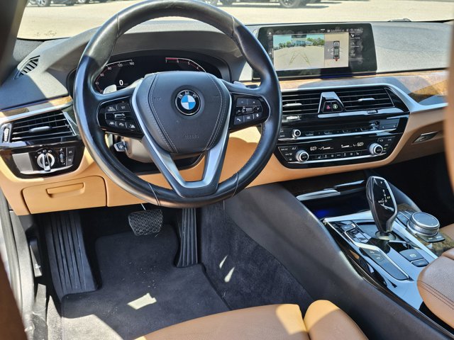 Used 2020 BMW 530i w/ Premium Package RWD image 34