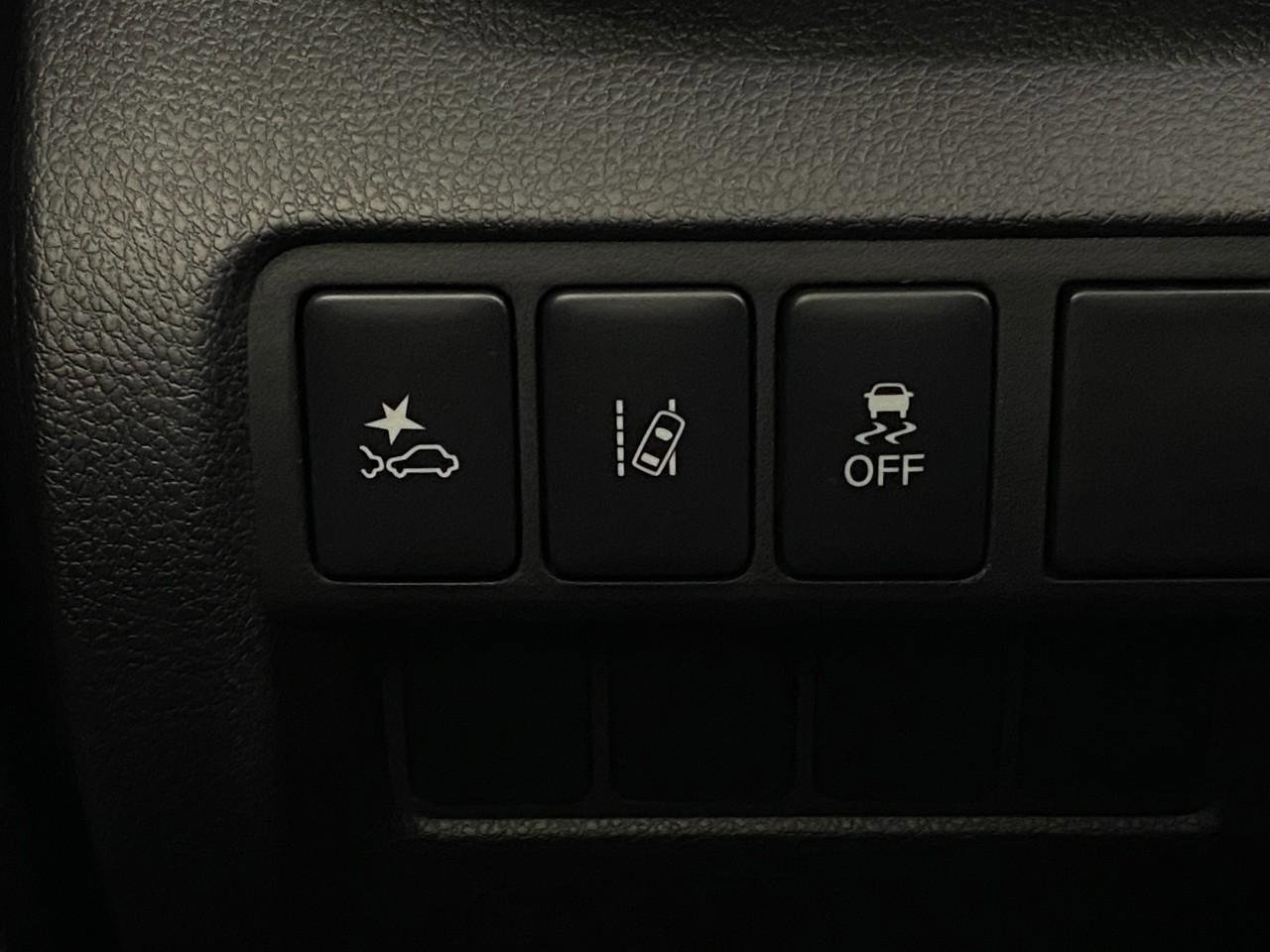 New 2026 Mitsubishi Eclipse Cross LE image 13