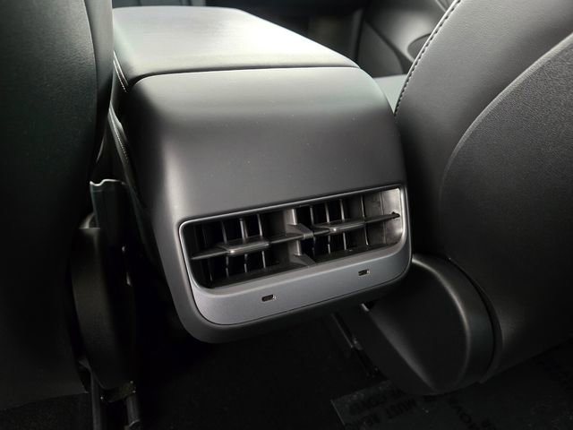 Used 2022 Tesla Model 3 Long Range image 12