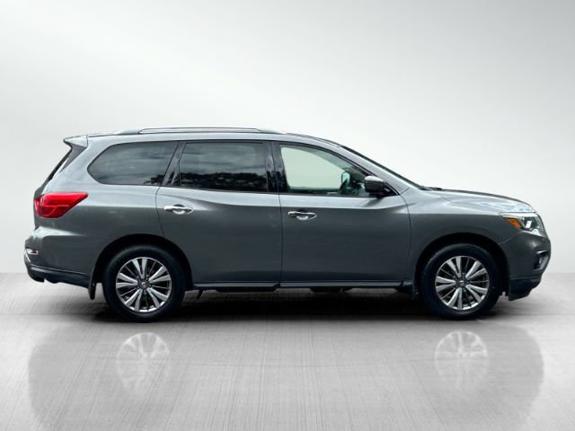 Used 2018 Nissan Pathfinder S AWD/4WD image 3
