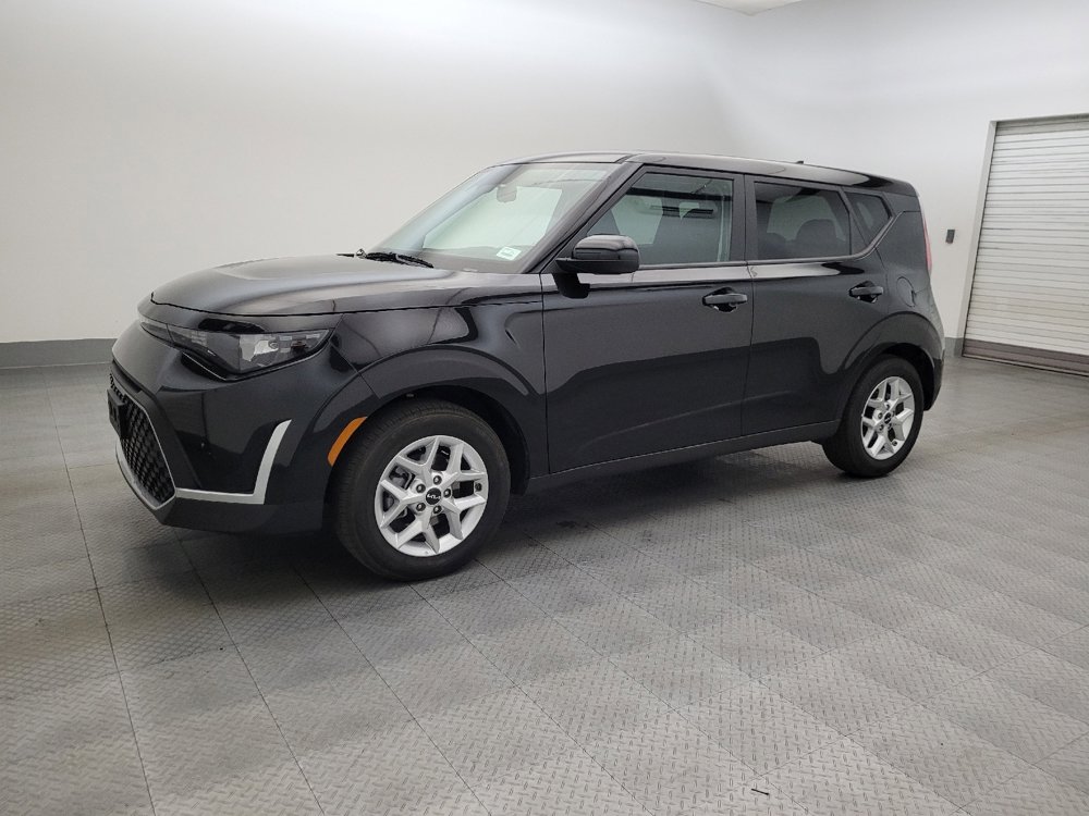 Used 2025 Kia Soul S image 2