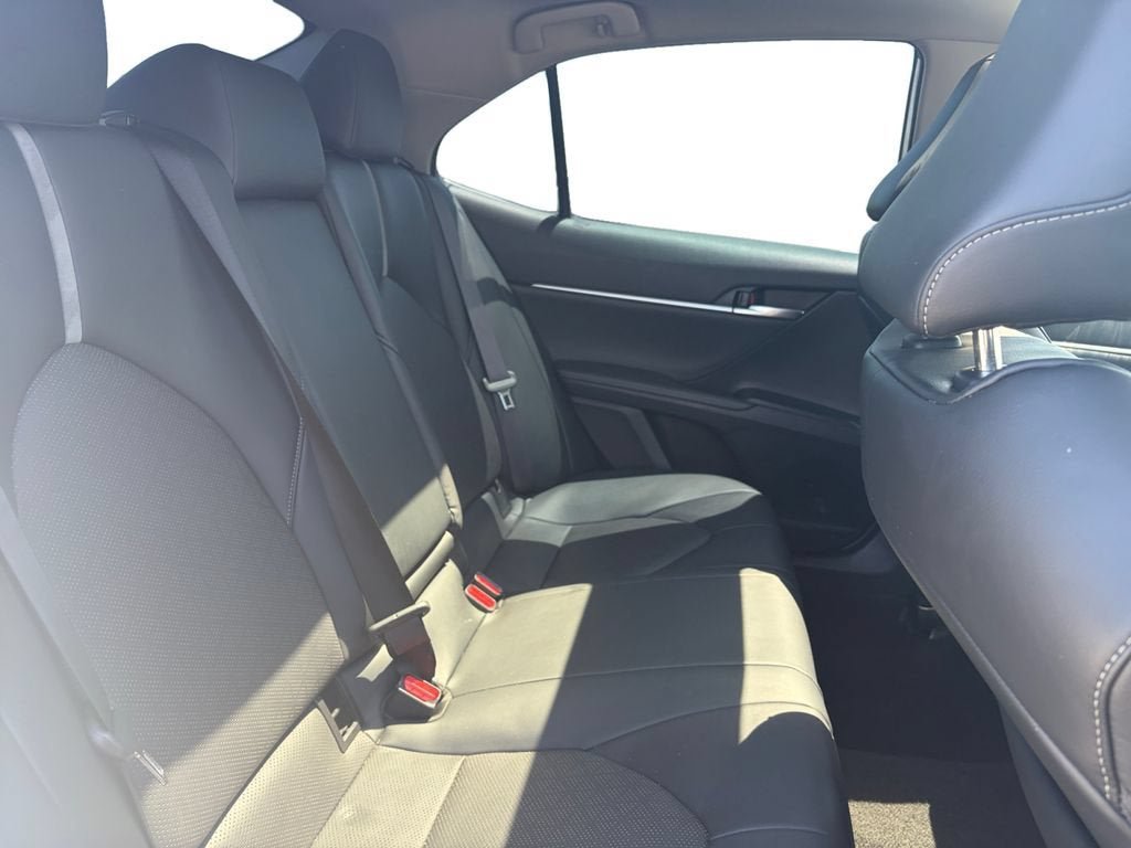 Used 2022 Toyota Camry XSE w/ Carpet Mat Package (TMS) FWD image 18
