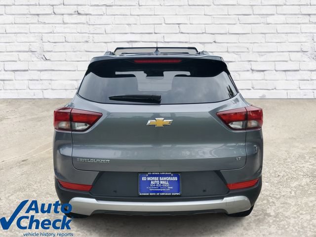 Used 2022 Chevrolet TrailBlazer LT w/ Convenience Package FWD image 3
