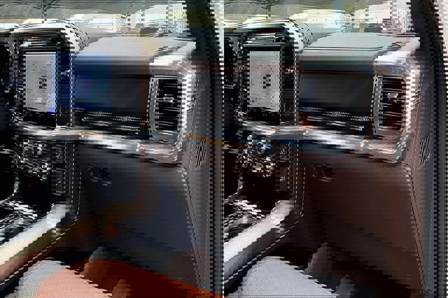 Used 2024 Ford F150 King Ranch w/ FX4 Off-Road Package AWD/4WD image 18