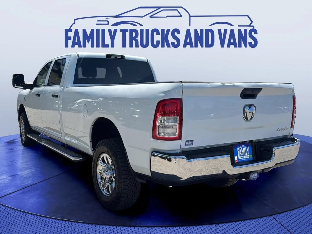 Used 2023 RAM 2500 Tradesman w/ Chrome Appearance Group AWD/4WD image 3