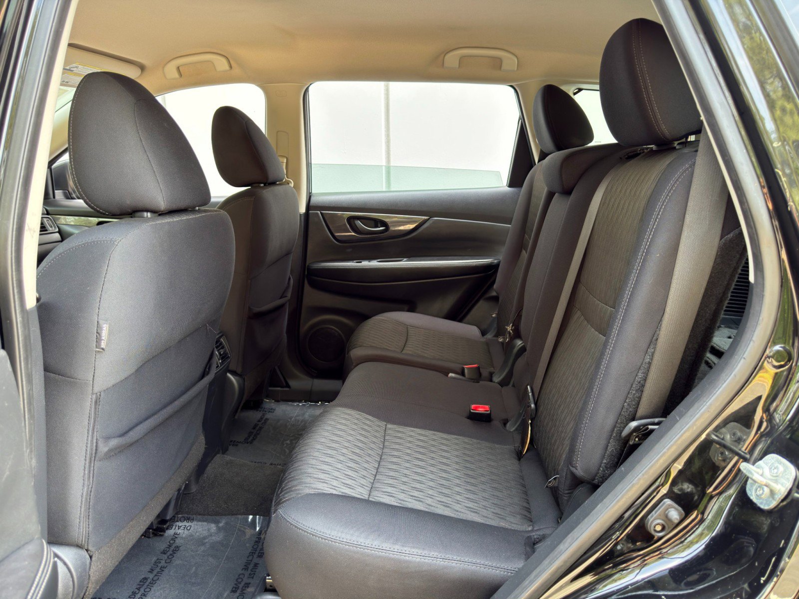Used 2019 Nissan Rogue S FWD image 34