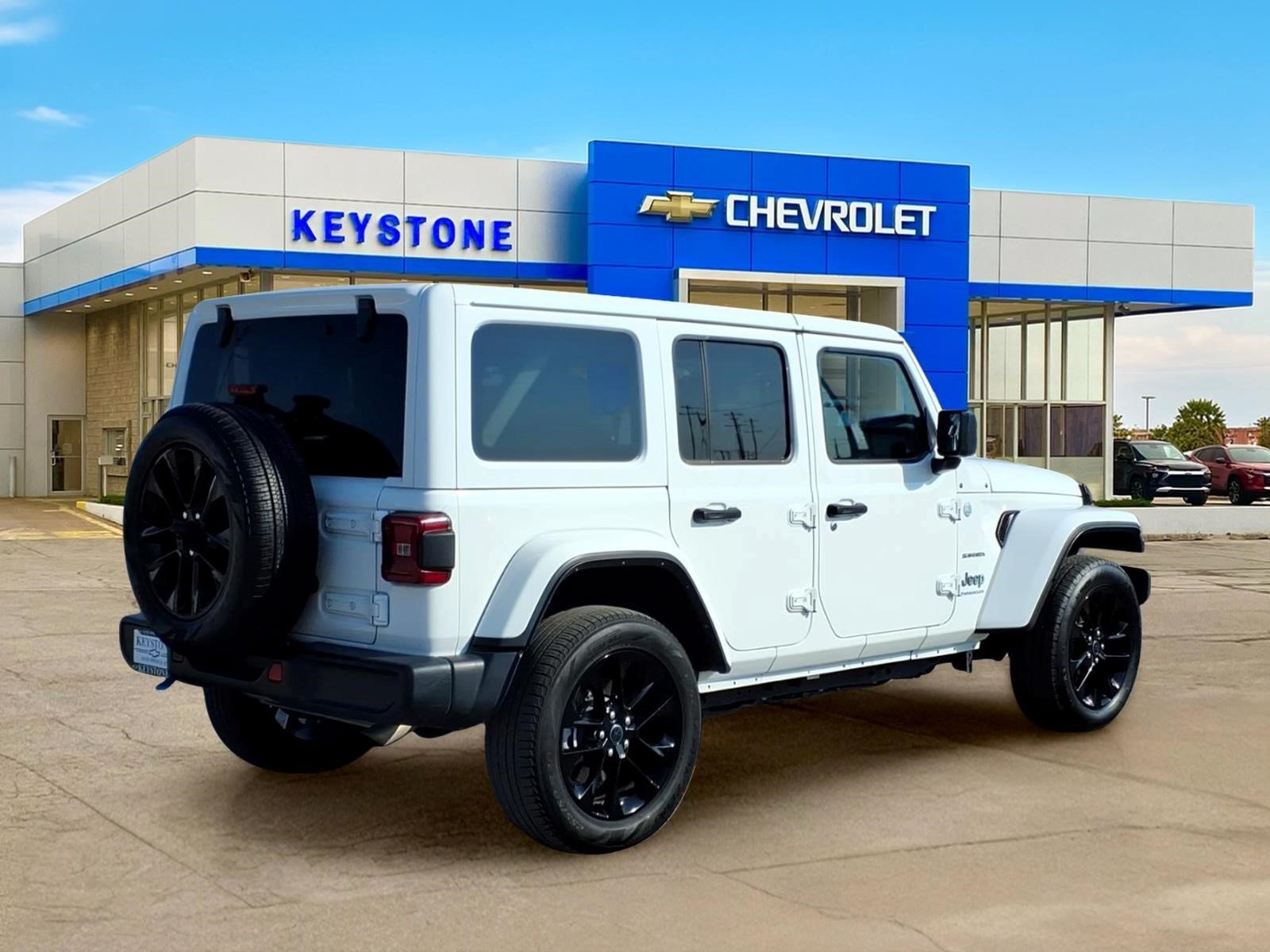Used 2024 Jeep Wrangler Unlimited Sahara AWD/4WD image 7