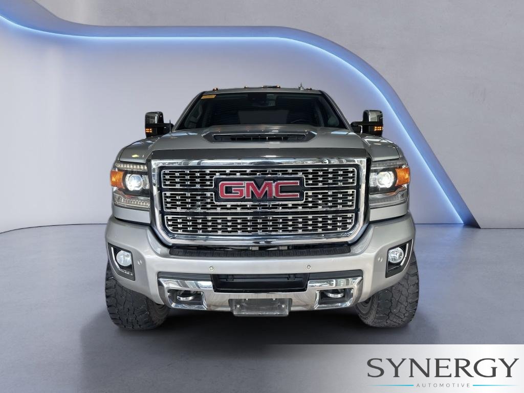 Used 2019 GMC Sierra 3500 Denali w/ Duramax Plus Package AWD/4WD image 2