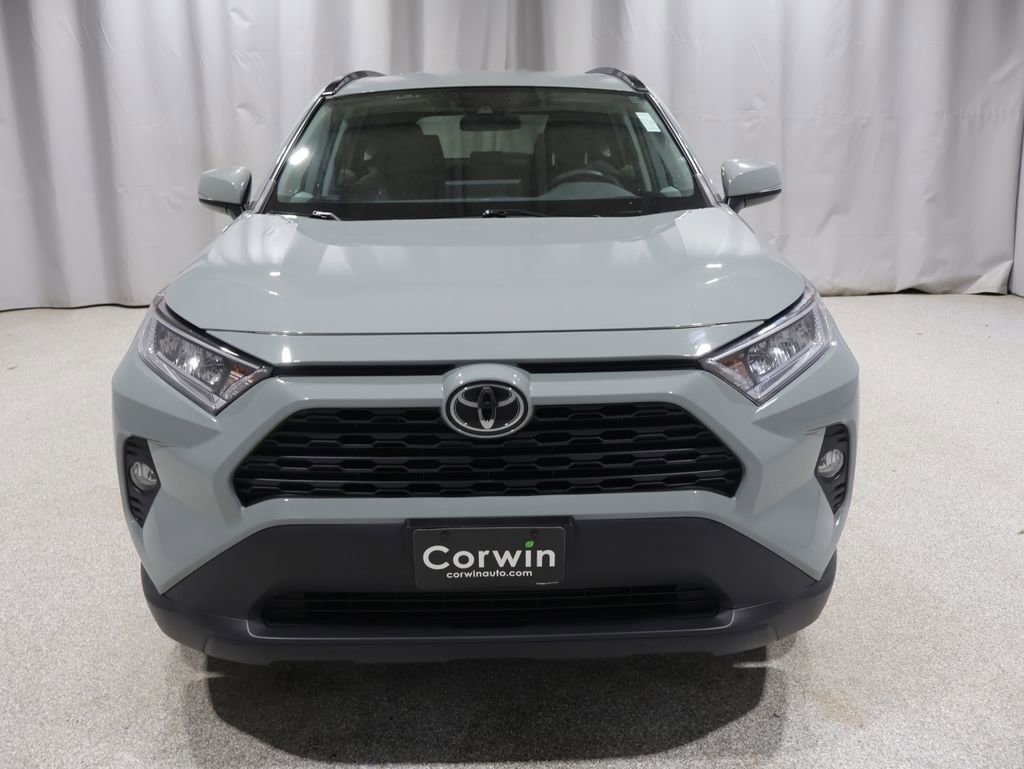 Used 2021 Toyota RAV4 XLE w/ Carpet Mat Package (TMS) AWD/4WD image 7