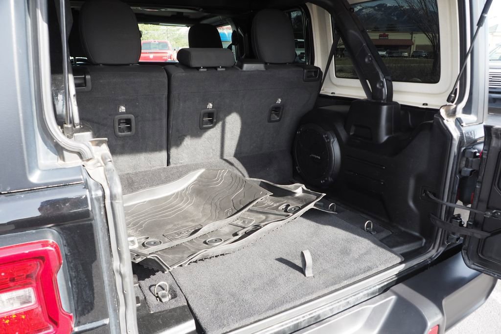 Used 2022 Jeep Wrangler Unlimited Rubicon 4xe w/ Cold Weather Group image 18