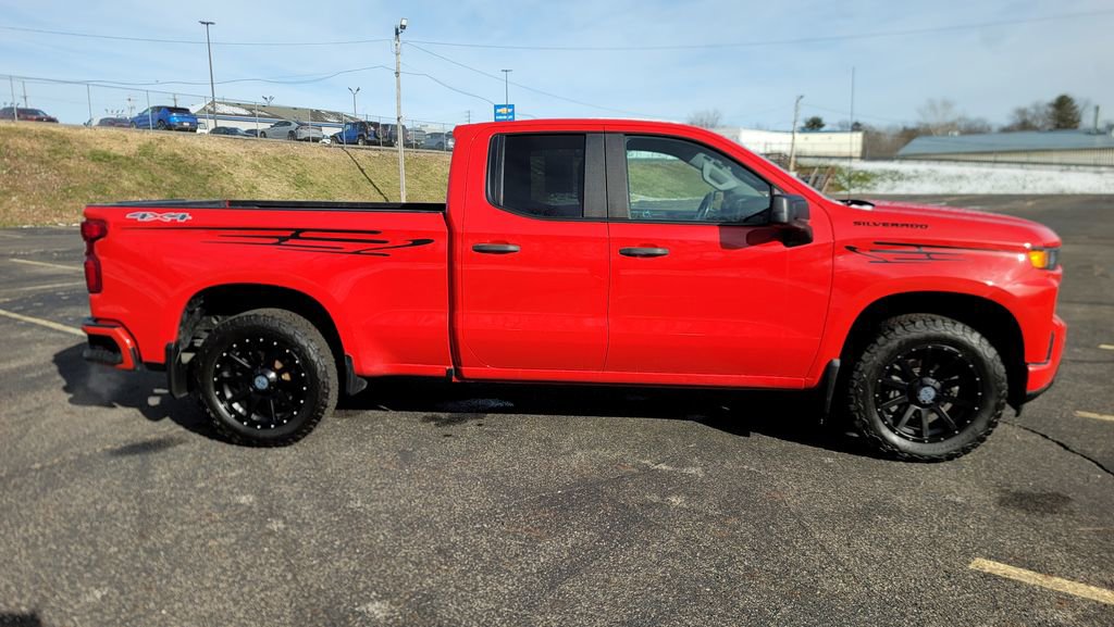 Used 2021 Chevrolet Silverado 1500 Custom w/ LPO, Dark Essentials Package image 14