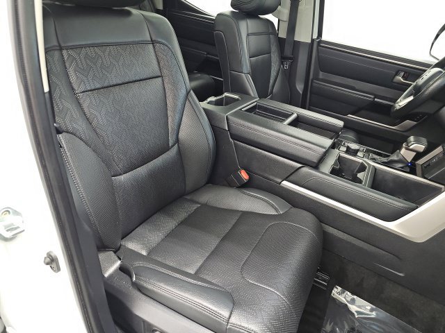 Used 2024 Toyota Tundra Limited AWD/4WD image 39