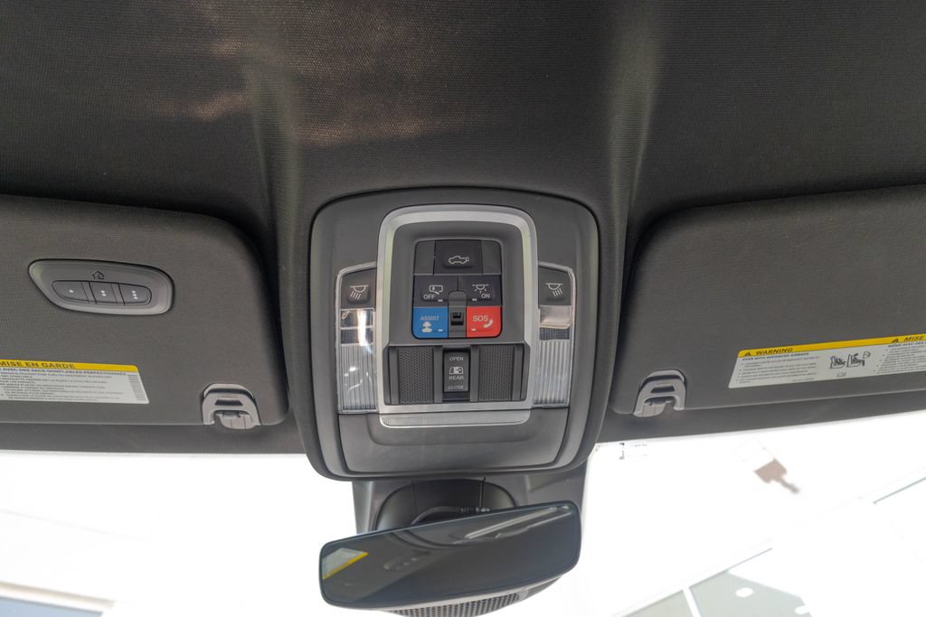 Used 2019 RAM 1500 Laramie AWD/4WD image 41