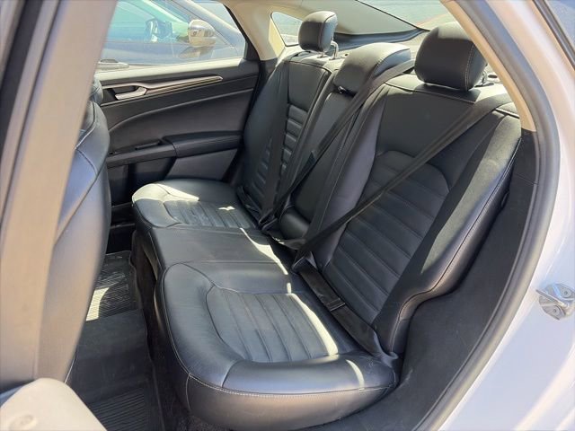 Certified 2017 Ford Fusion SE w/ Fusion SE Technology Package image 9
