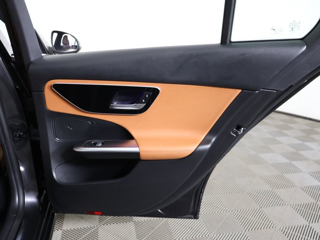 Used 2023 Mercedes-Benz C 300 4MATIC Sedan image 26