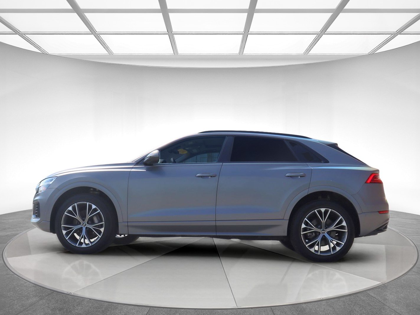 Used 2022 Audi Q8 Premium w/ Convenience Package AWD/4WD image 4