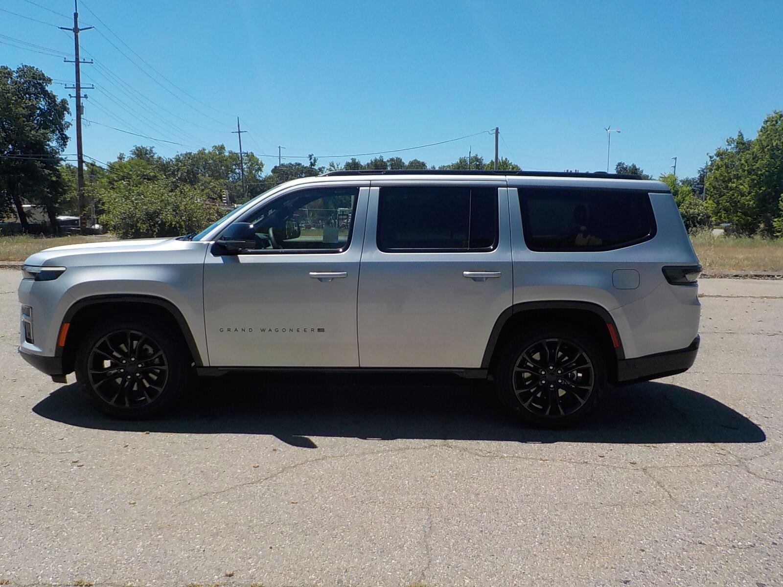 New 2026 Jeep Grand Wagoneer Summit AWD/4WD image 3