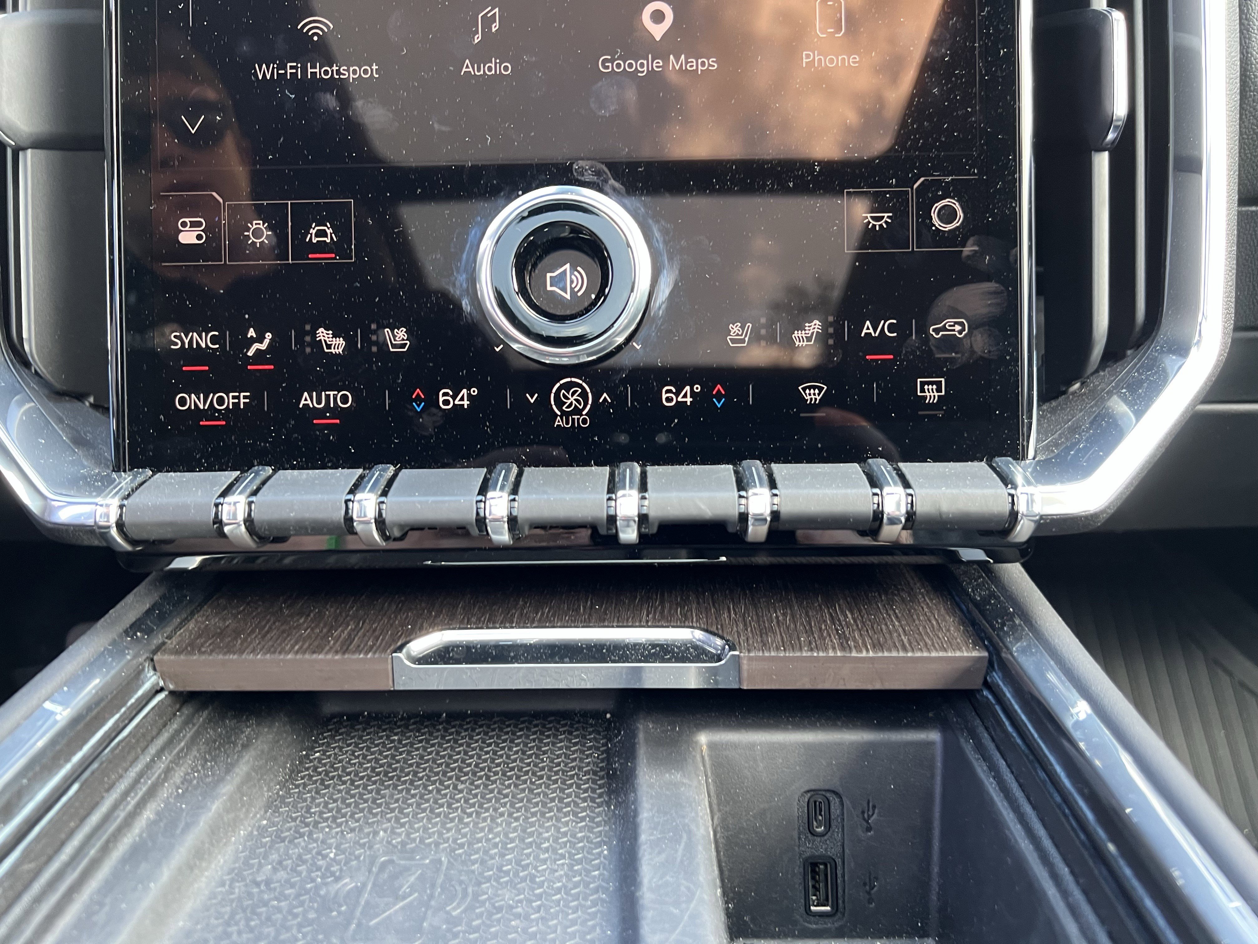 Used 2024 GMC Acadia Denali w/ Super Cruise Package image 30