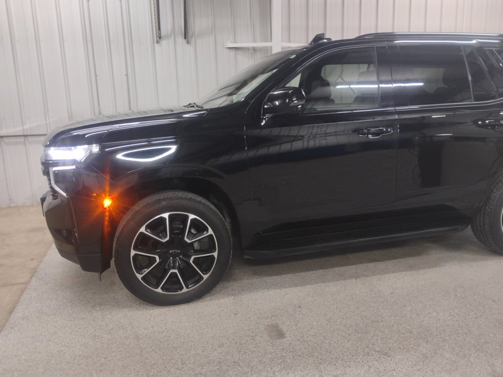 Used 2024 Chevrolet Tahoe RST image 2