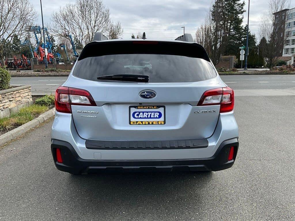 Used 2018 Subaru Outback 2.5i Limited image 7