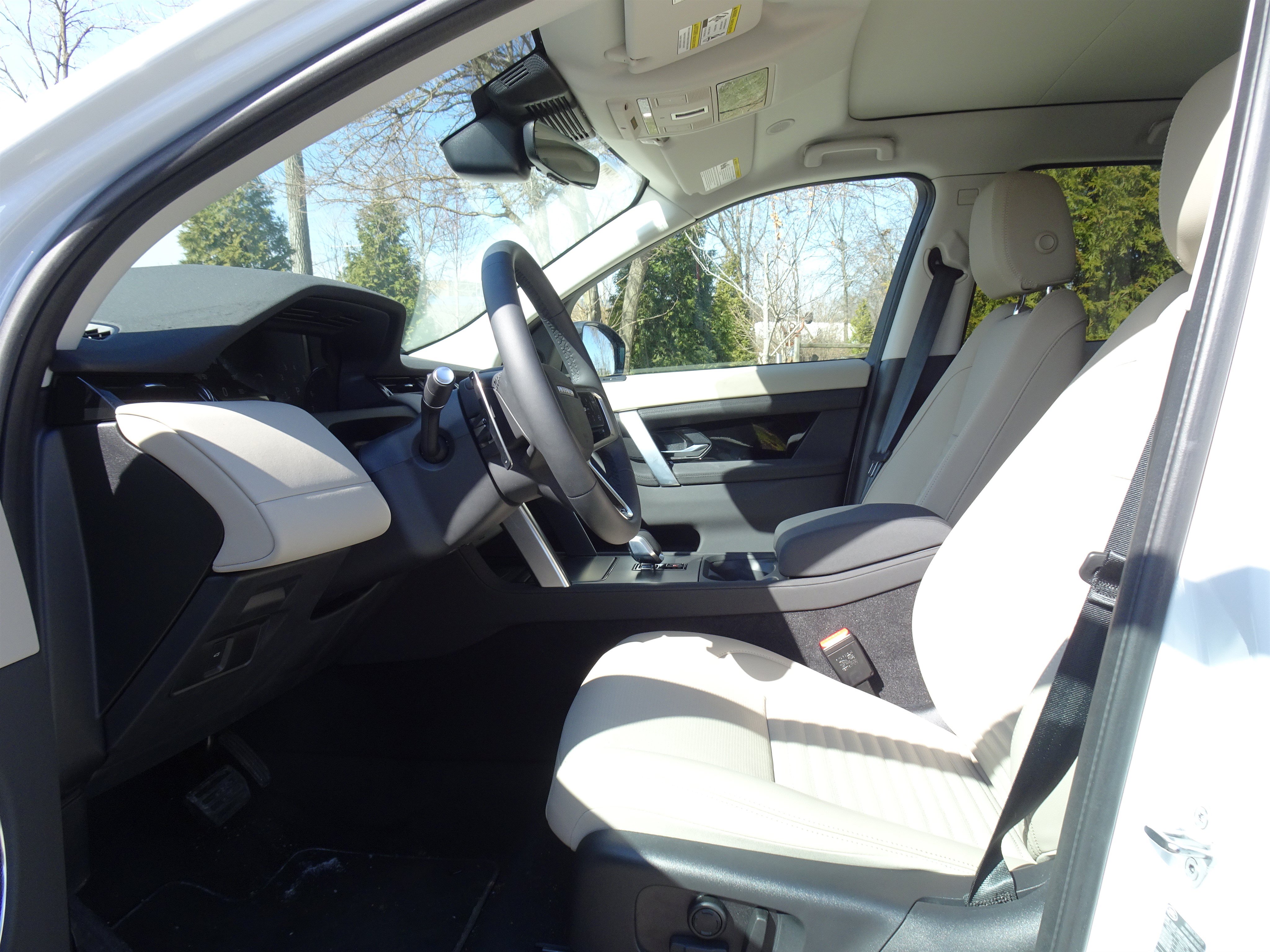 New 2025 Land Rover Discovery Sport S AWD/4WD image 2