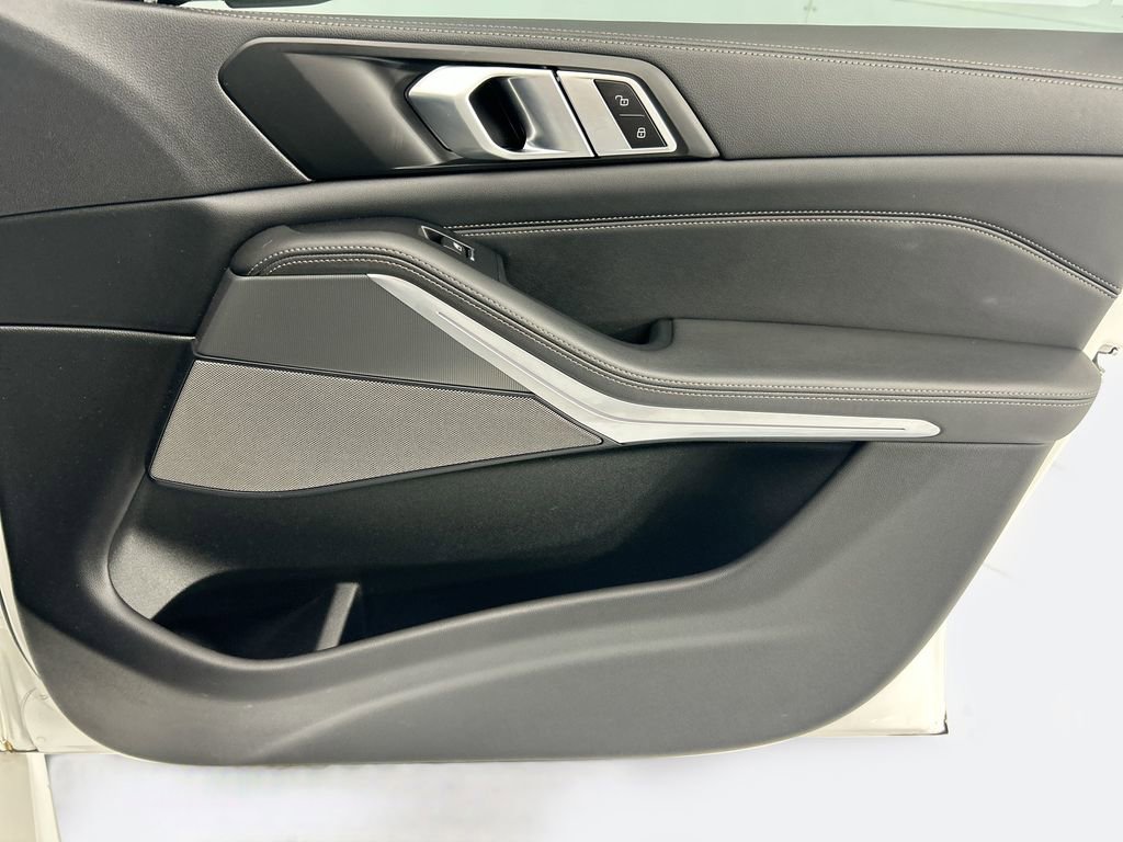 Used 2023 BMW X5 M50i w/ Executive Package AWD/4WD image 24