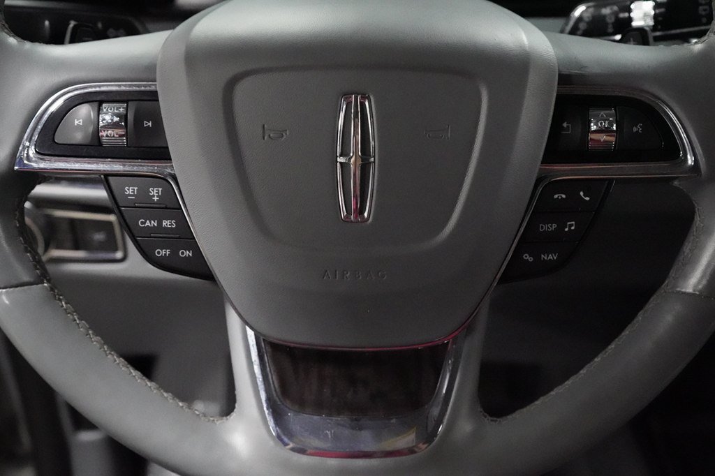 Used 2019 Lincoln Navigator L Select RWD image 13
