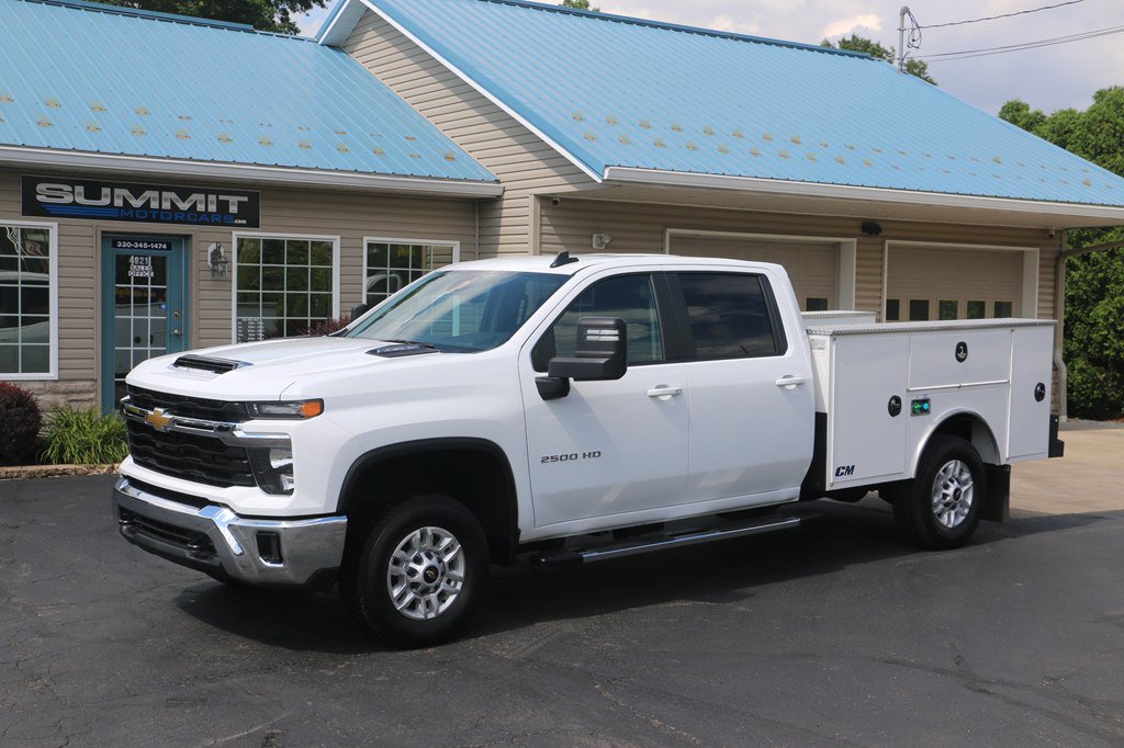 Used 2025 Chevrolet Silverado 2500 LT w/ Convenience Package AWD/4WD image 1