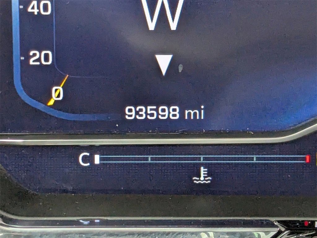 Used 2023 Chevrolet Silverado 1500 RST w/ Redline Edition image 2