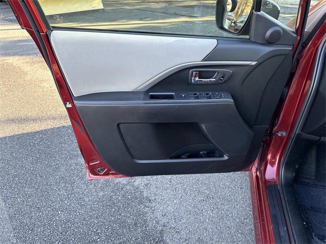 Used 2012 MAZDA MAZDA5 Touring w/ Moonroof & Audio Pkg image 13