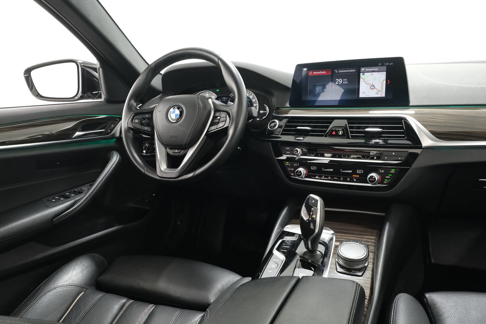 Used 2019 BMW 530e xDrive w/ Premium Package AWD/4WD image 11