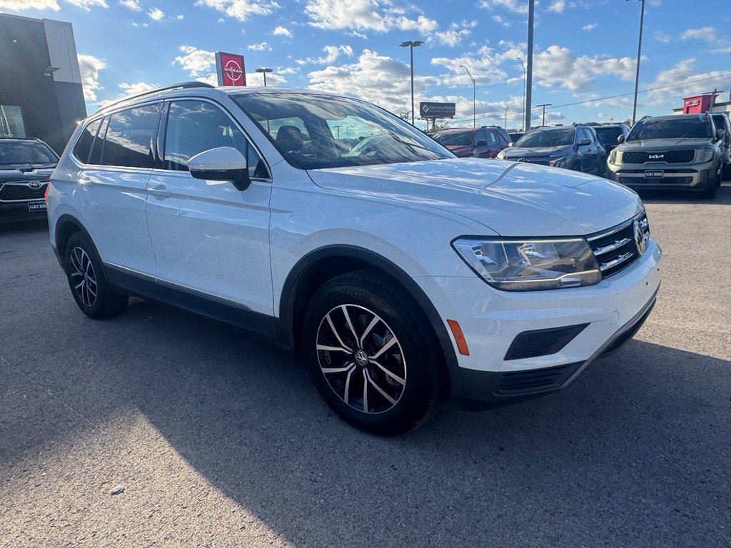 Used 2021 Volkswagen Tiguan SE w/ Panoramic Sunroof Package